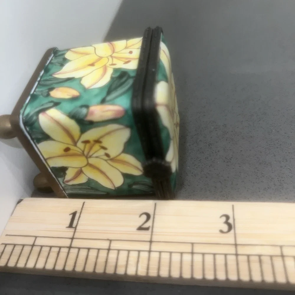 2002 Kelvin Chen Enamel Hinged Flower Stamp Dispenser or Trinket Box No. 821